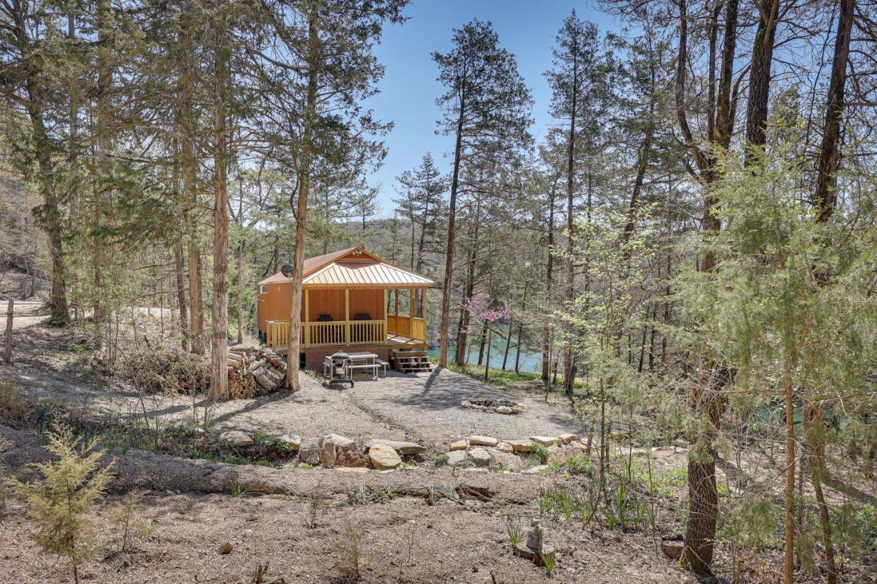 Cliffside Eureka Springs Cabin With Beaver Lake View Exteriér fotografie