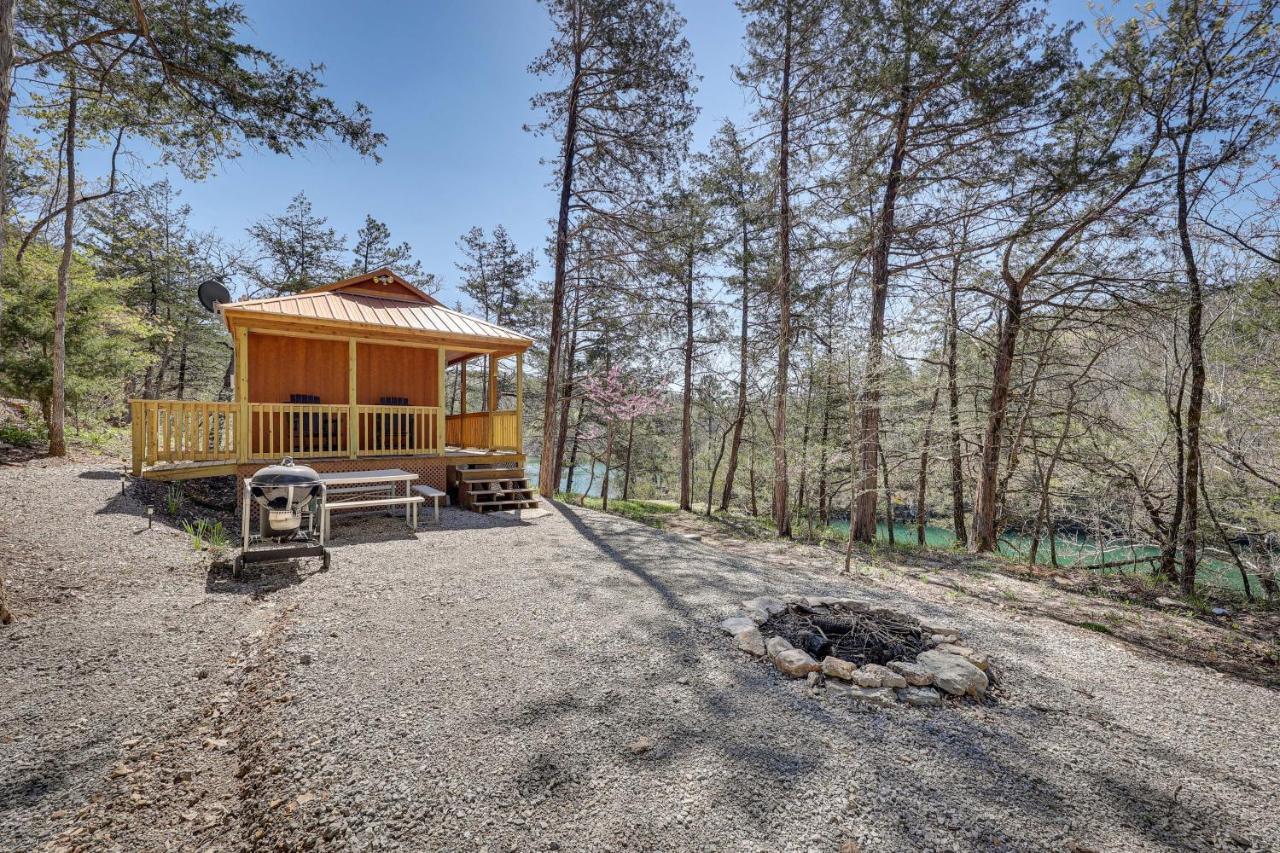 Cliffside Eureka Springs Cabin With Beaver Lake View Exteriér fotografie